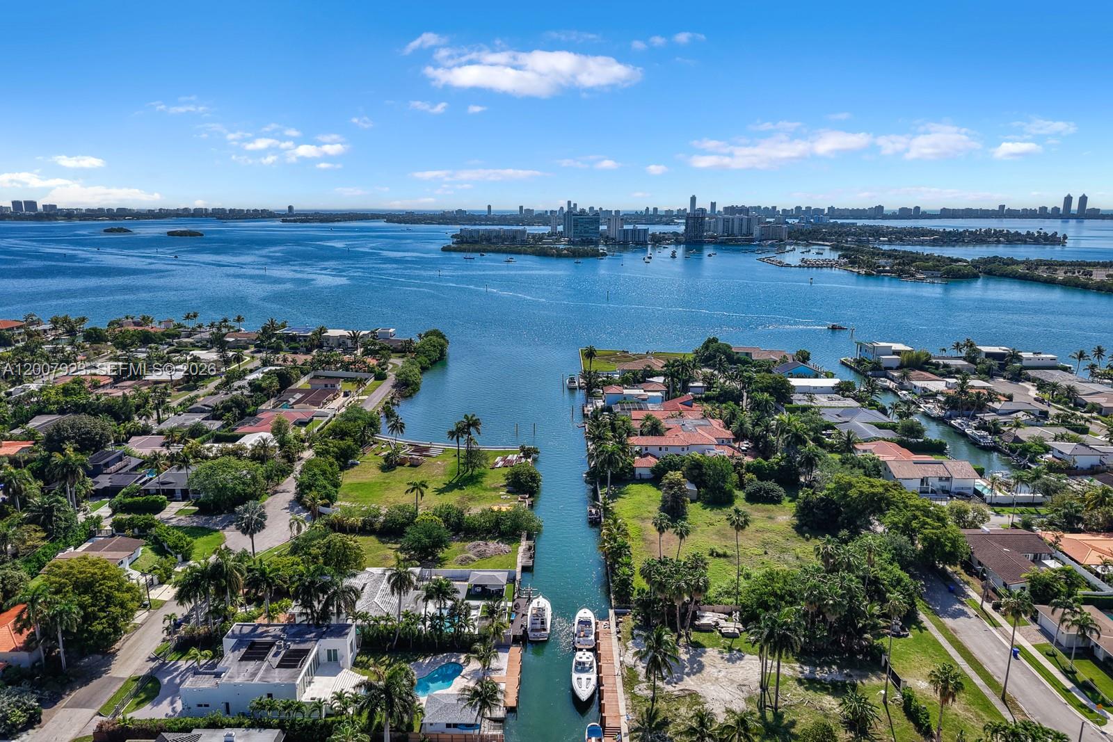 1090 NE 84th St Miami, FL 33138