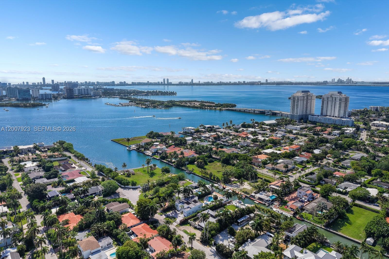 1090 NE 84th St Miami, FL 33138