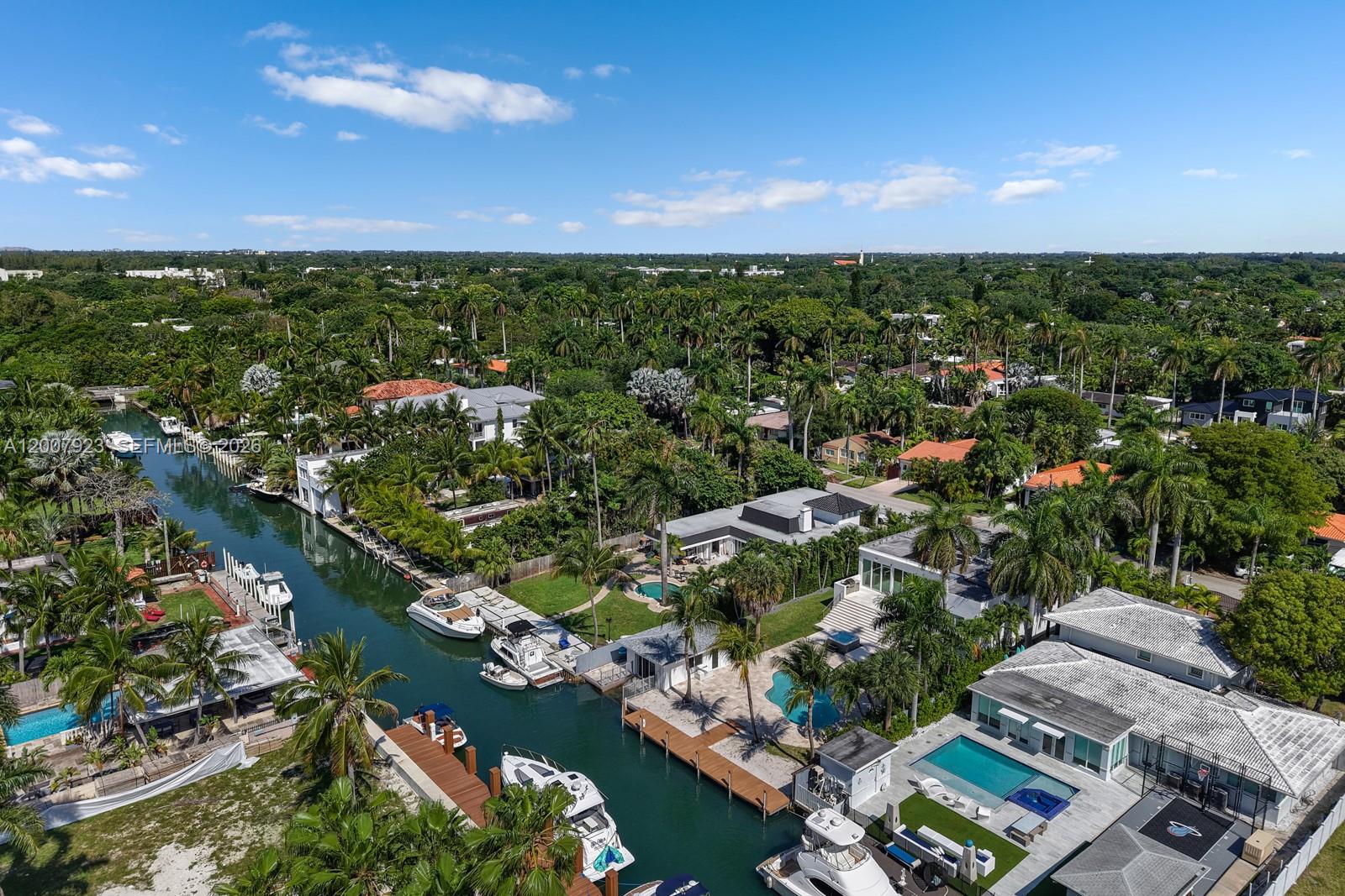 1090 NE 84th St Miami, FL 33138