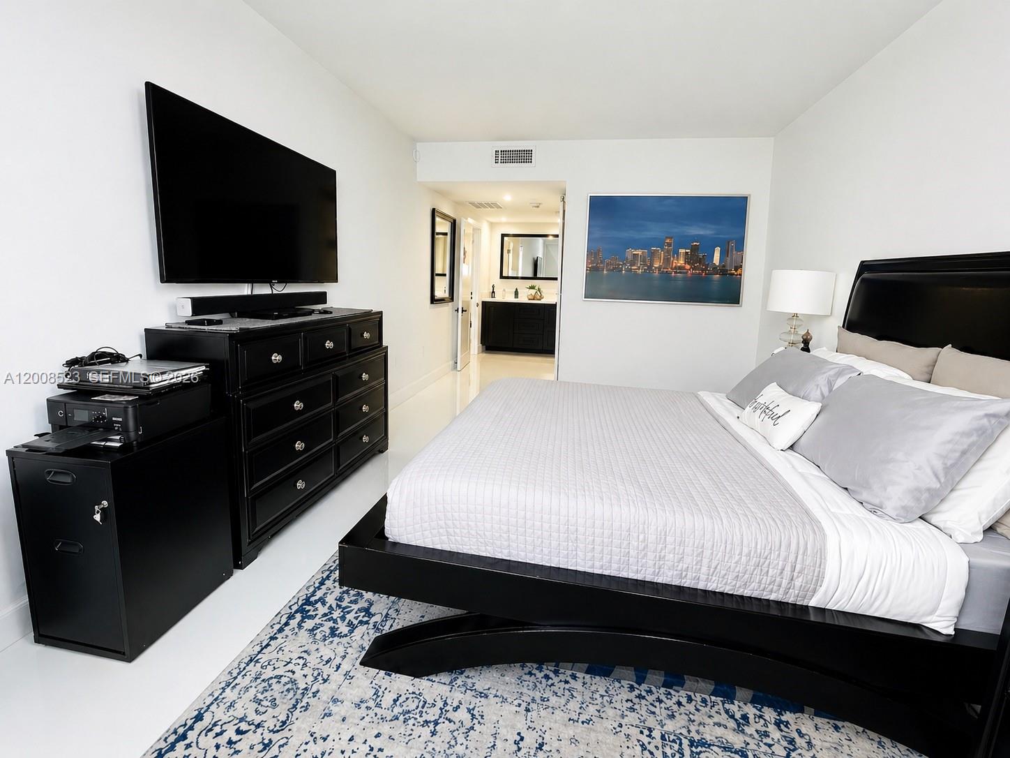 image Arlen House Condo6