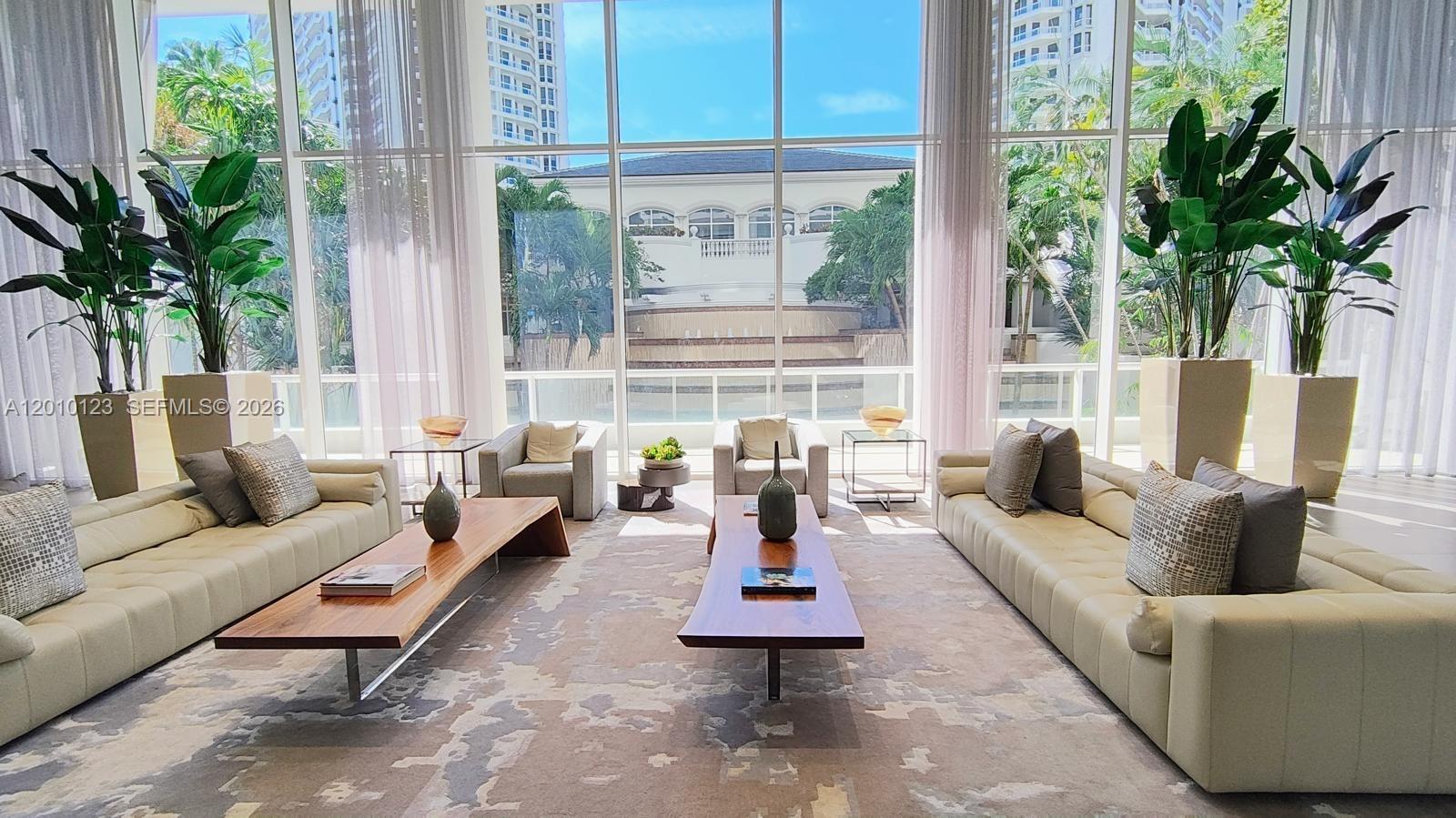 21150 Point Pl #1202 Aventura, FL 33180