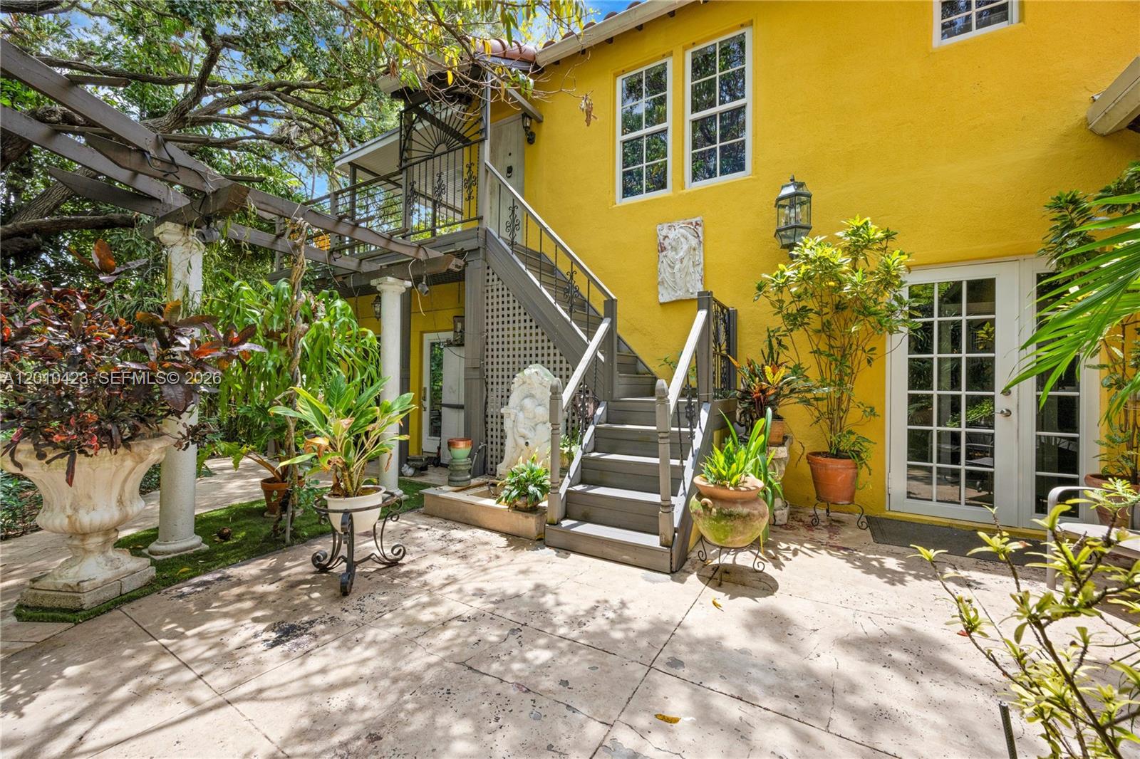 650 NE 76th St Miami, FL 33138