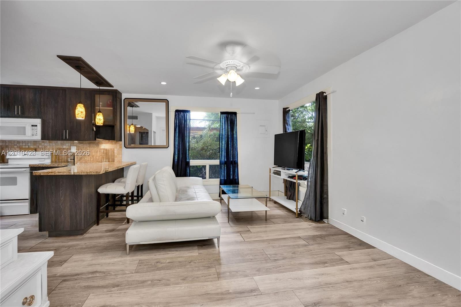 650 NE 76th St Miami, FL 33138