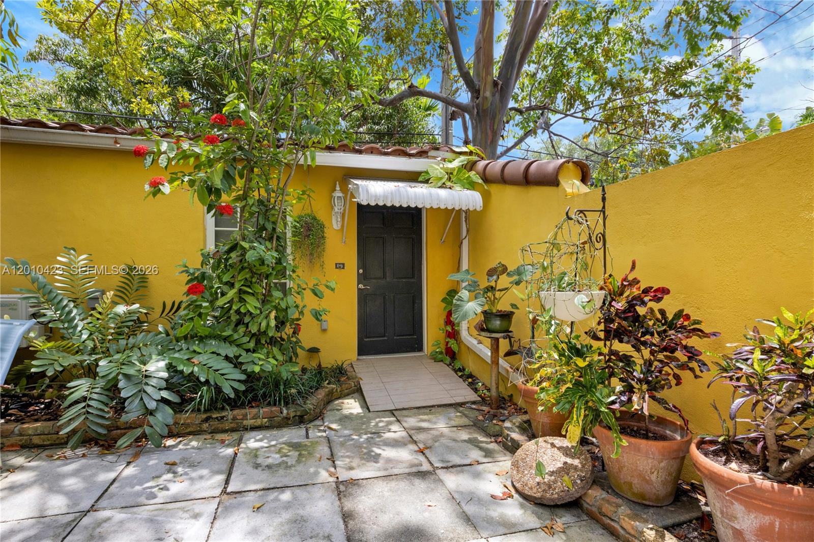 650 NE 76th St Miami, FL 33138