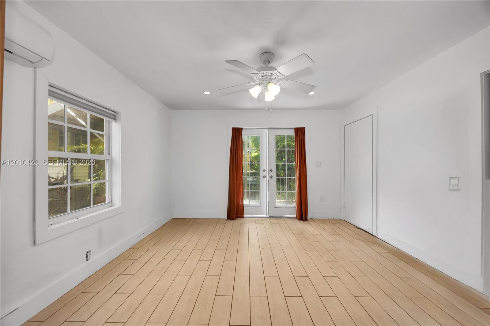 650 NE 76th St Miami, FL 33138