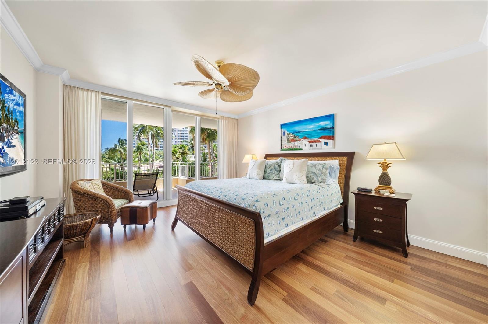 791 Crandon Blvd #404 Key Biscayne, FL 33149