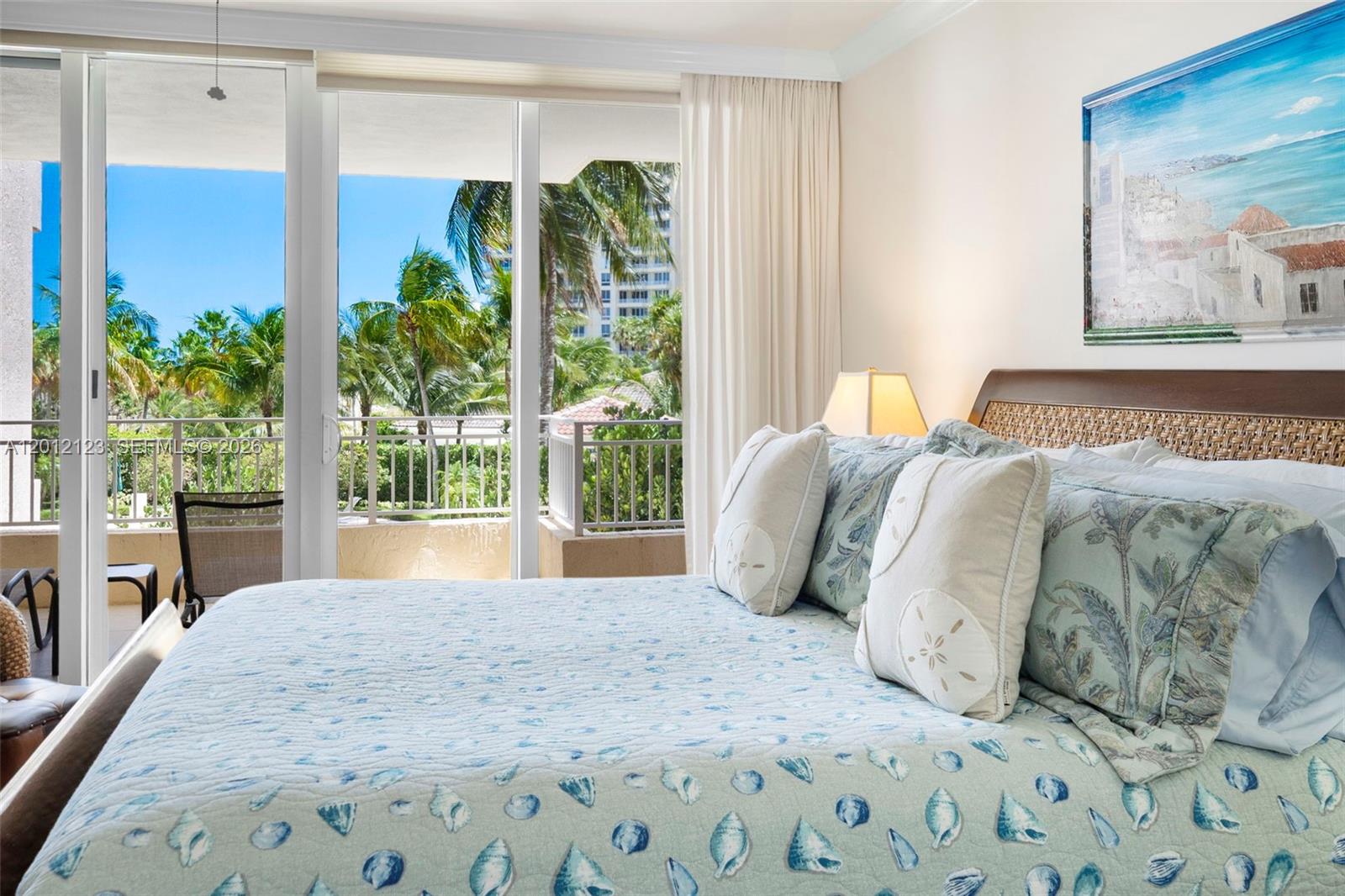 791 Crandon Blvd #404 Key Biscayne, FL 33149