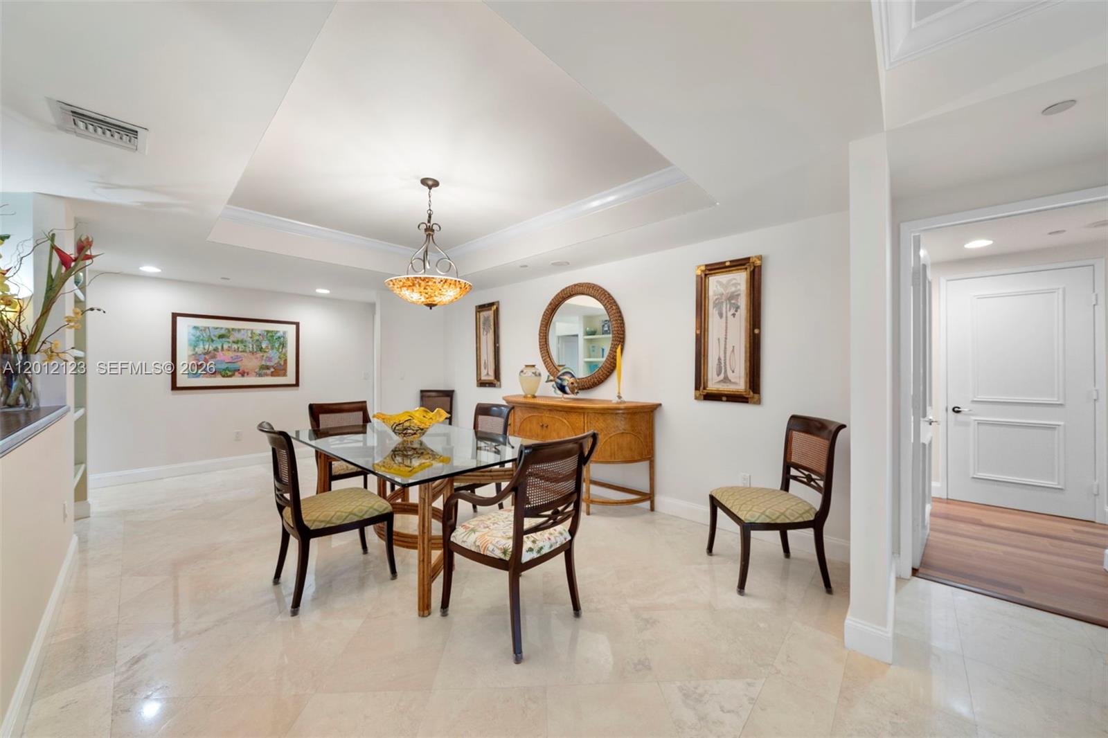 791 Crandon Blvd #404 Key Biscayne, FL 33149