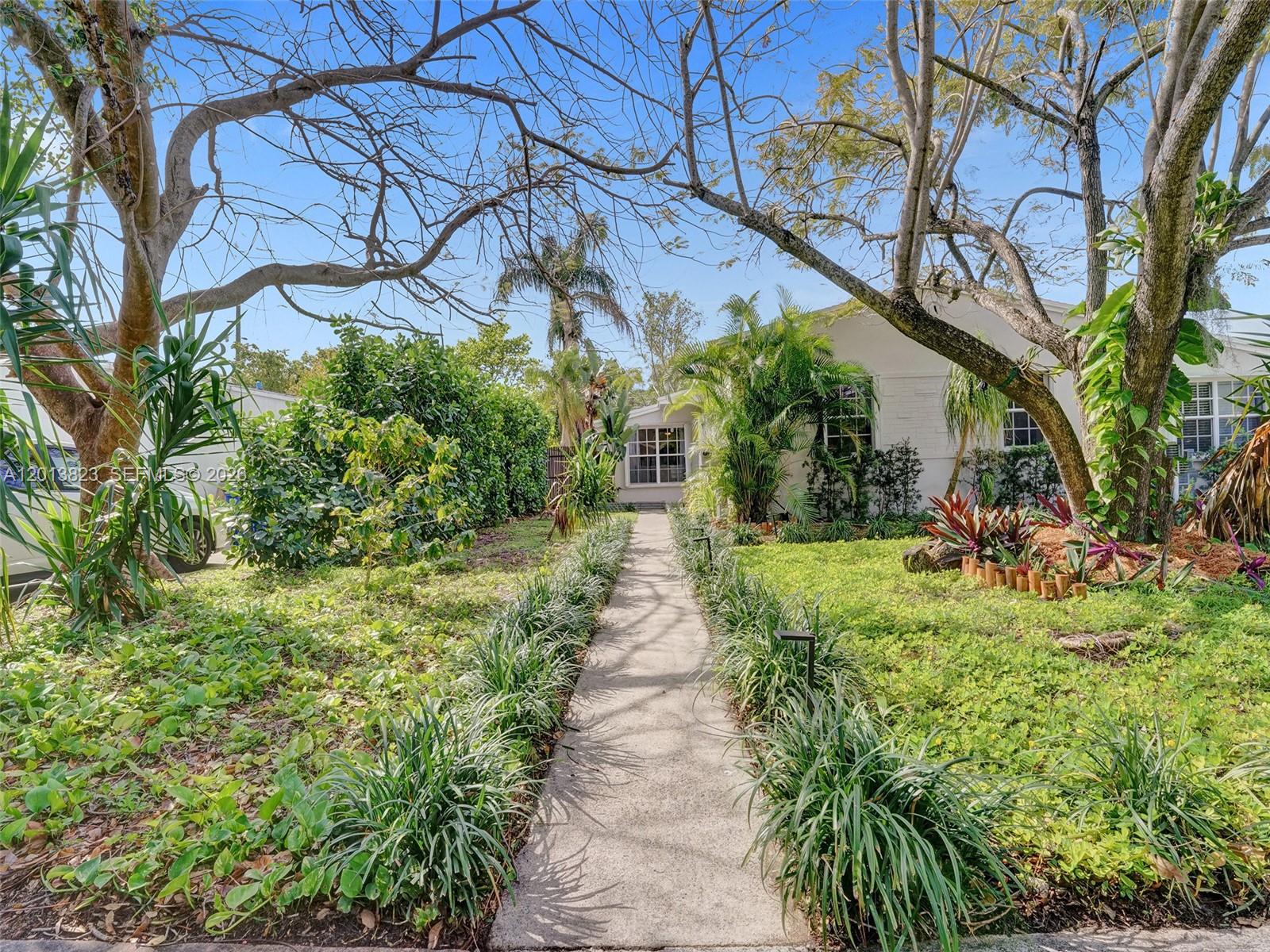 918 NE 4th Ct