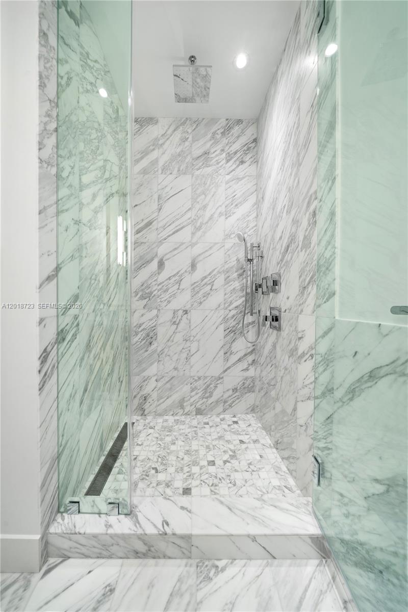 image Una Residences9
