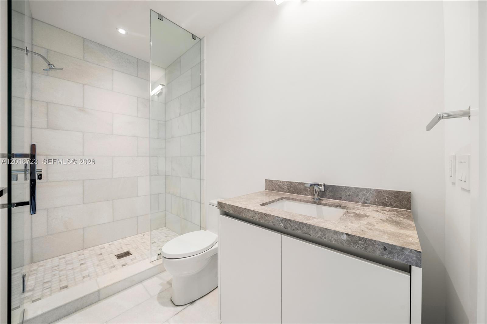 image Una Residences15