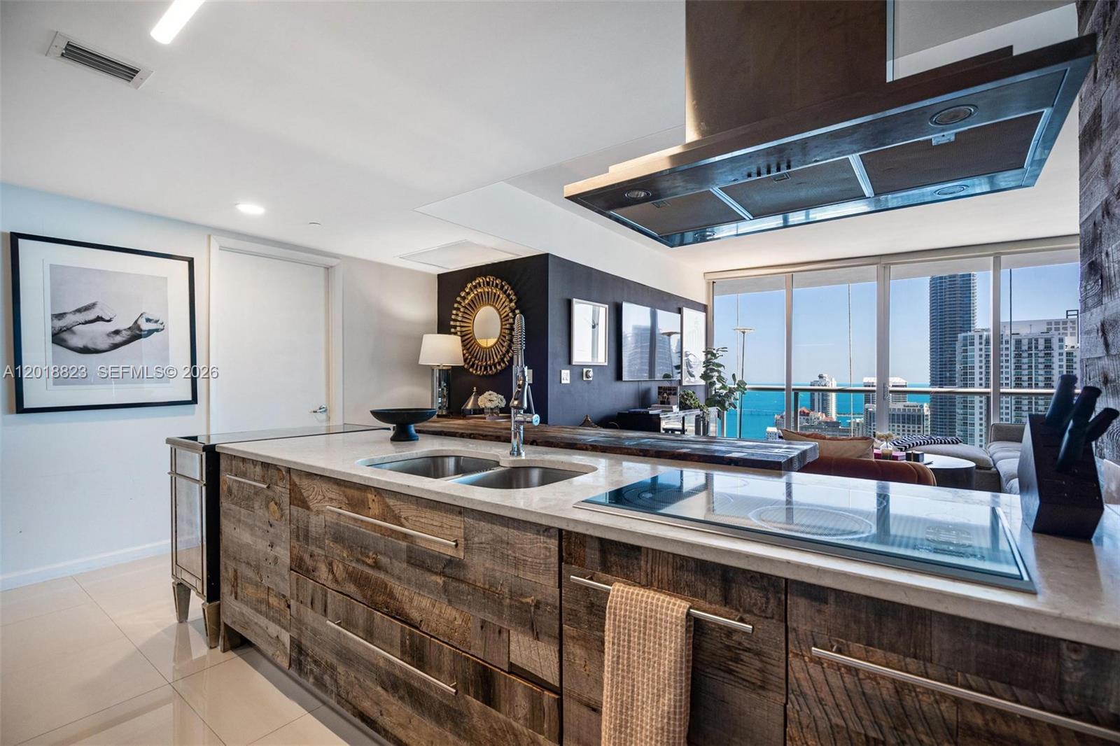 495 Brickell Ave #4911 Miami, FL 33131