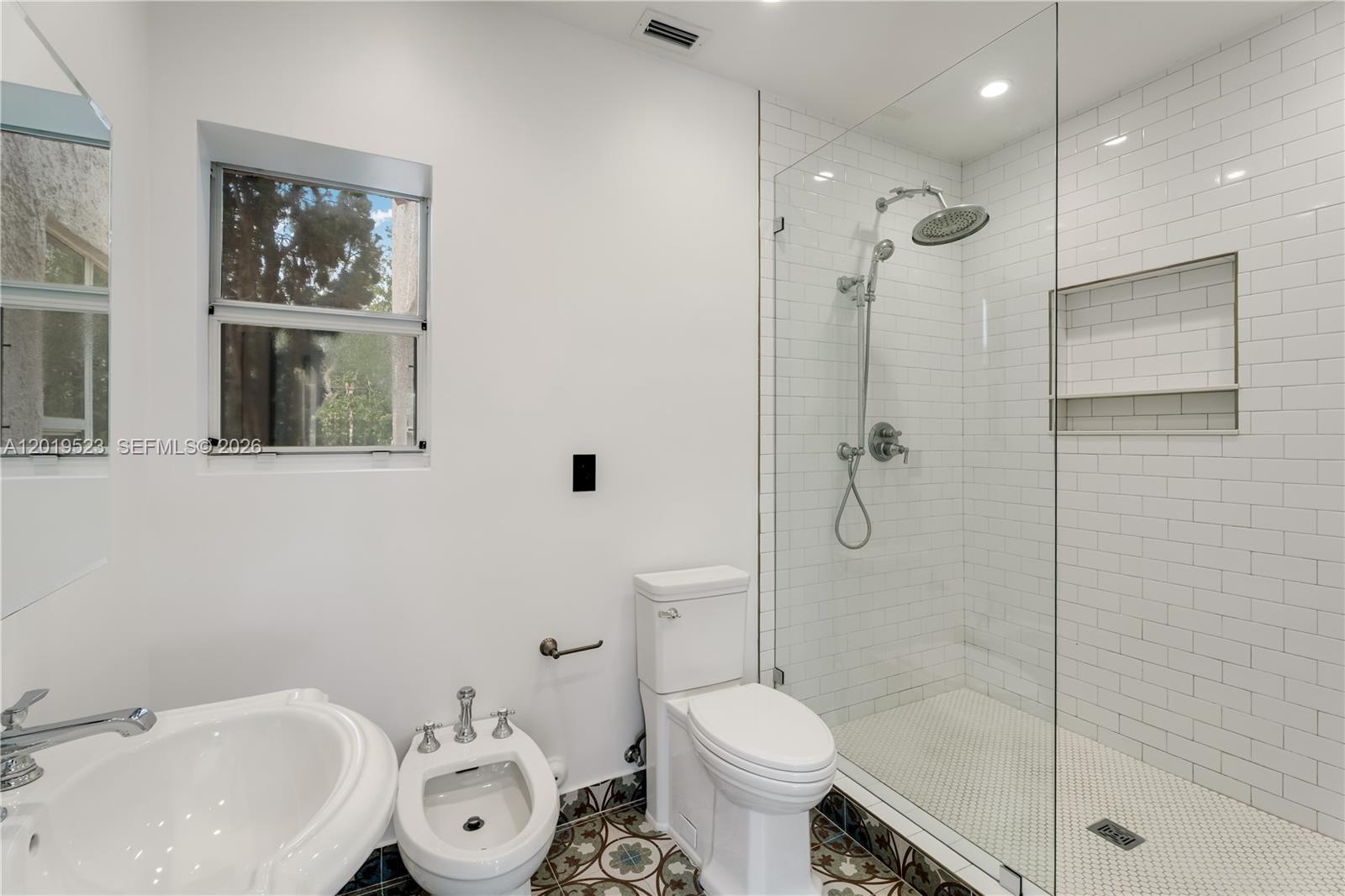 31 NE 46th St Miami, FL 33137