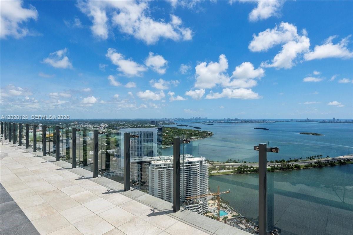 image Paraiso Bayviews52