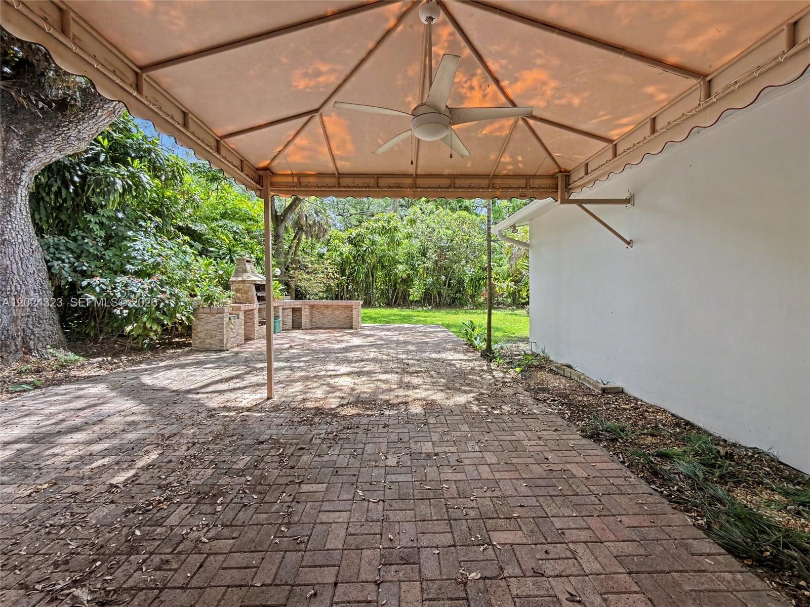 7601 SW 64th Ct South Miami, FL 33143