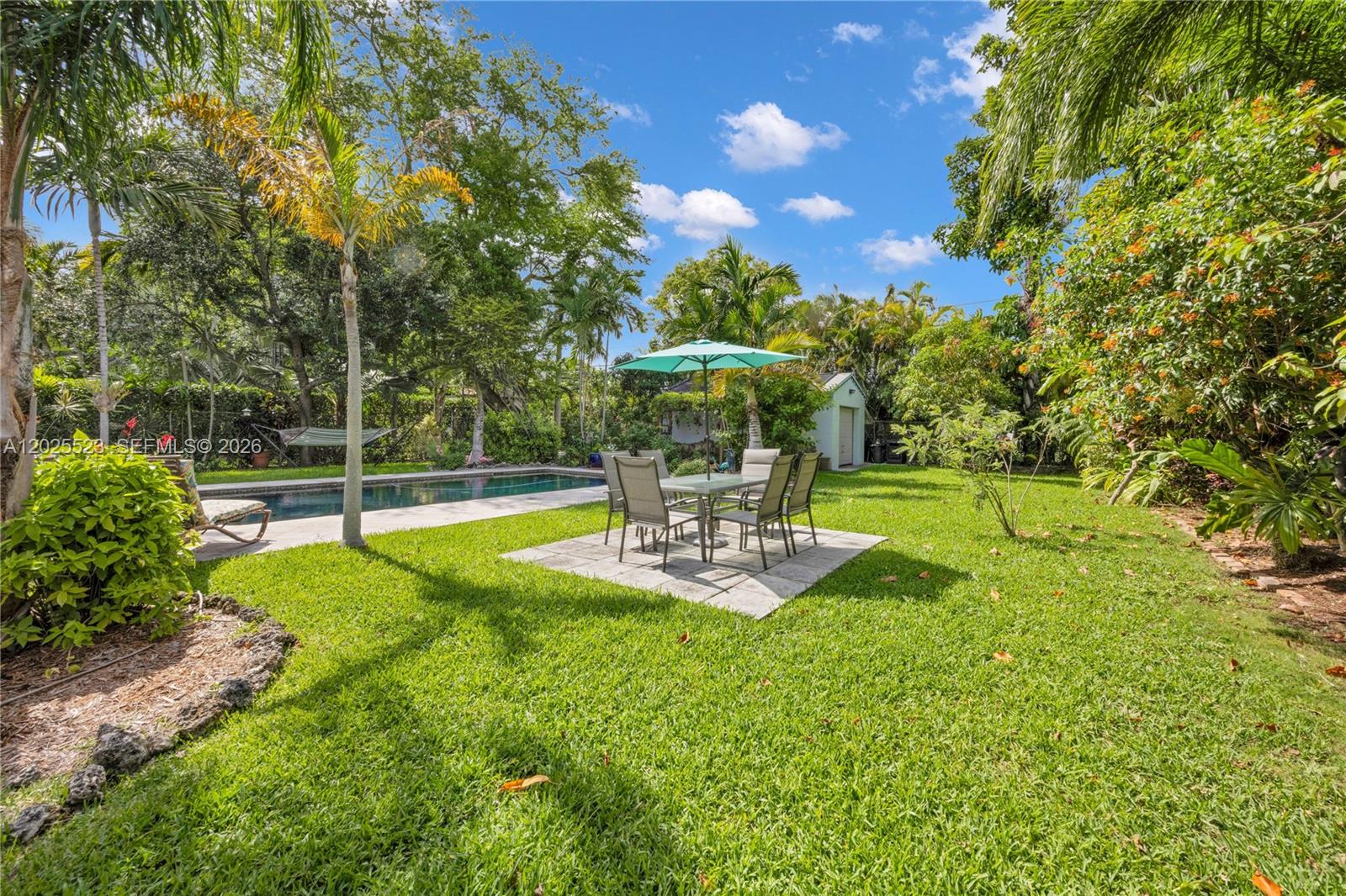 5825 SW 46th Ter Miami, FL 33155