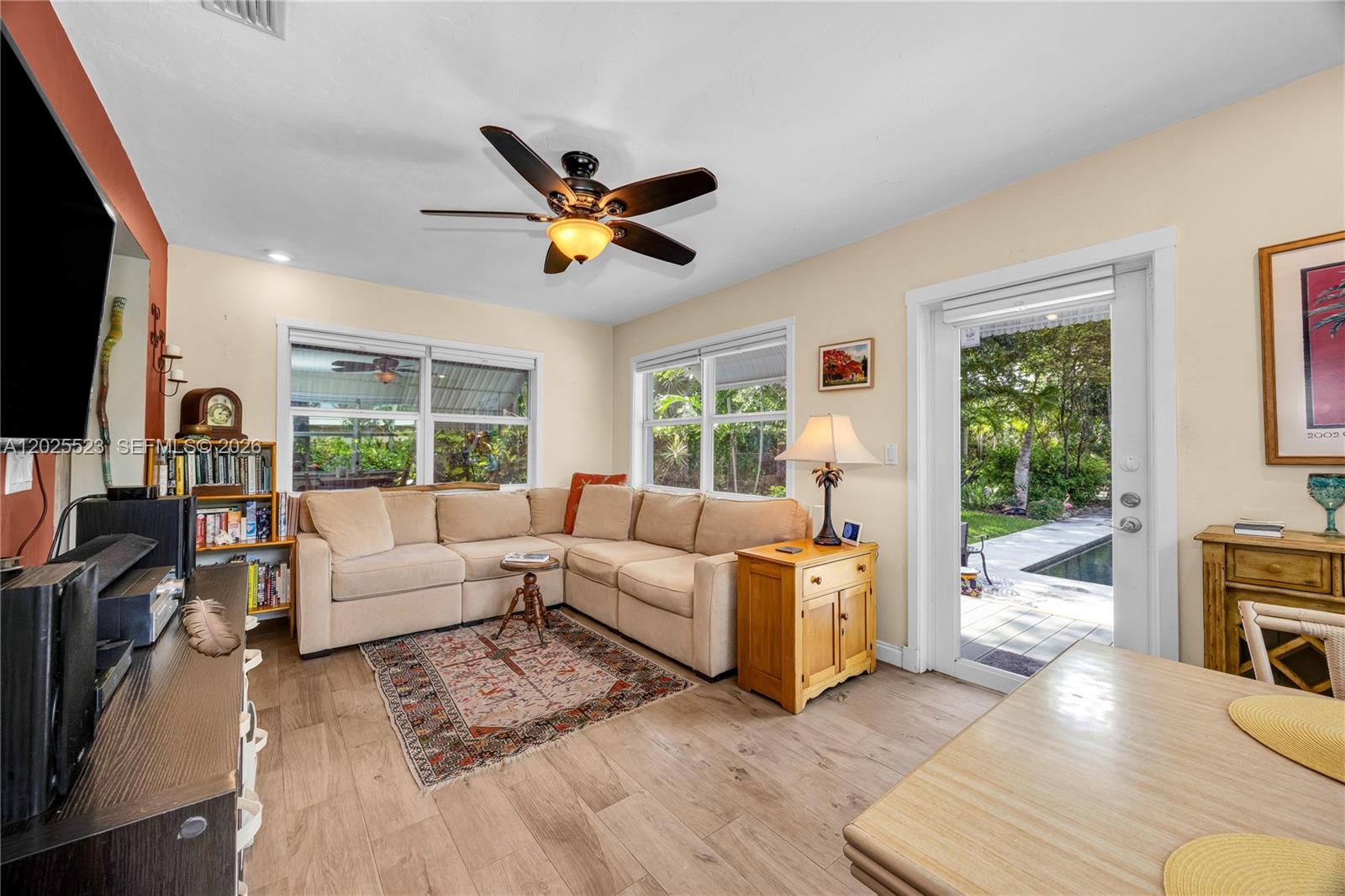 5825 SW 46th Ter Miami, FL 33155