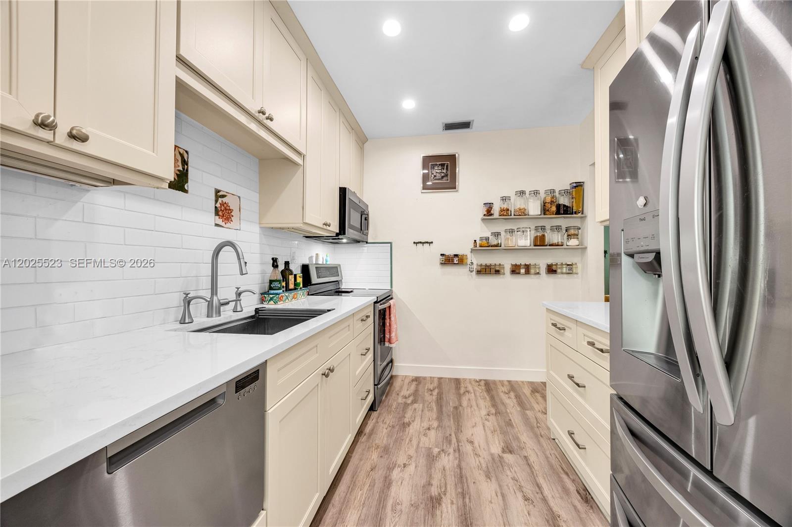 5825 SW 46th Ter Miami, FL 33155