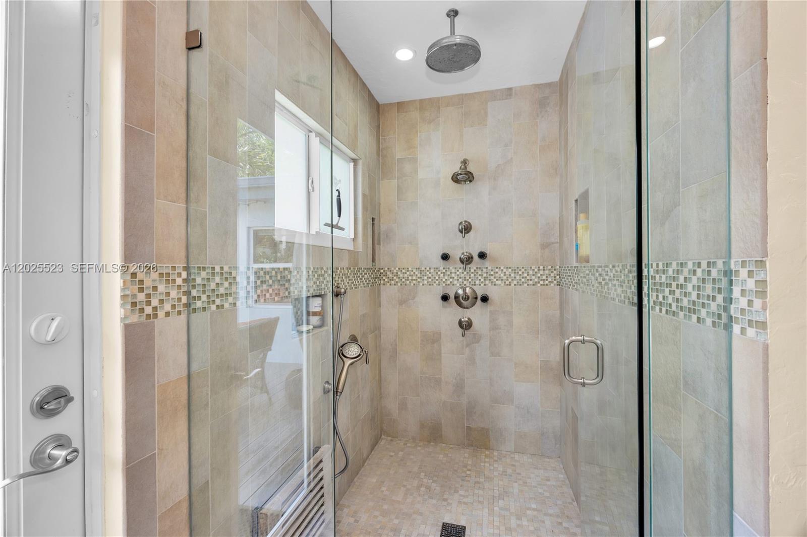 5825 SW 46th Ter Miami, FL 33155