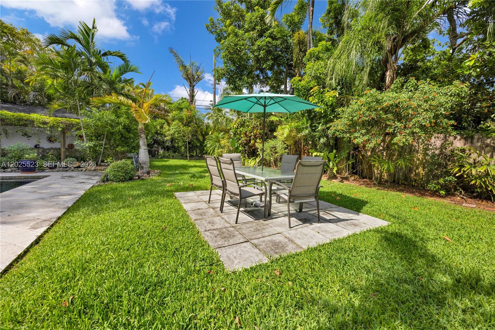 5825 SW 46th Ter Miami, FL 33155