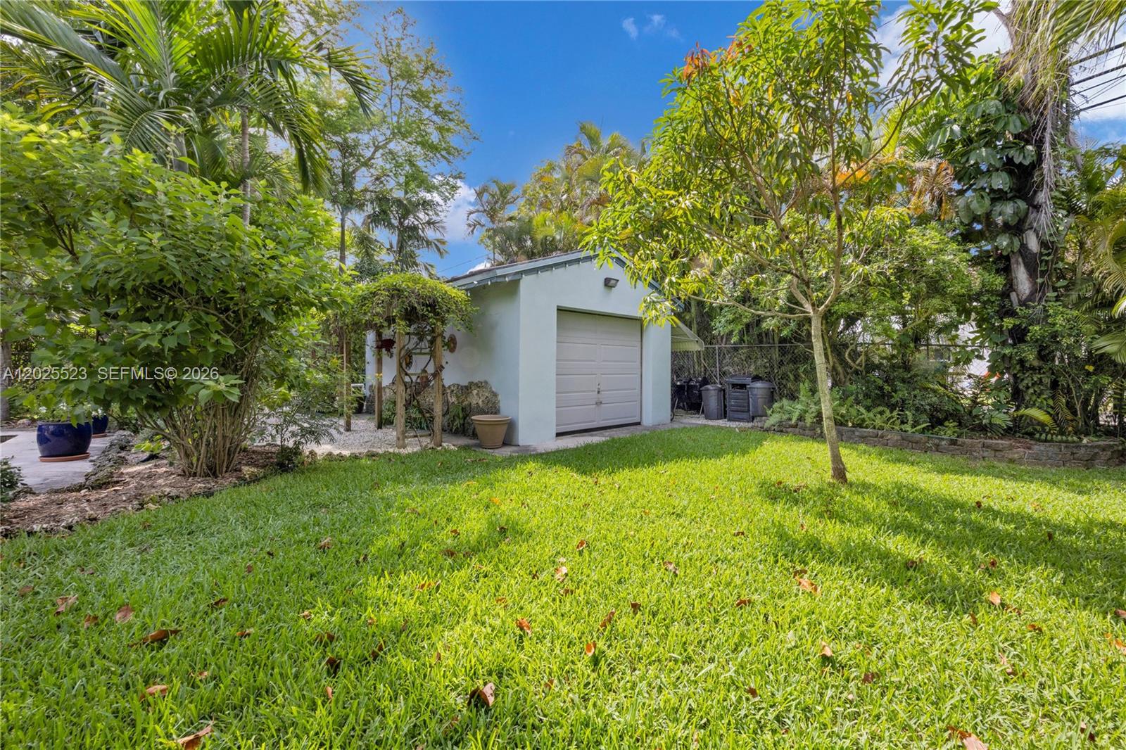 5825 SW 46th Ter Miami, FL 33155