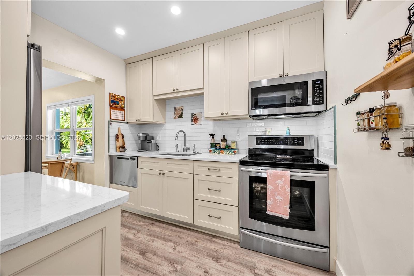 5825 SW 46th Ter Miami, FL 33155