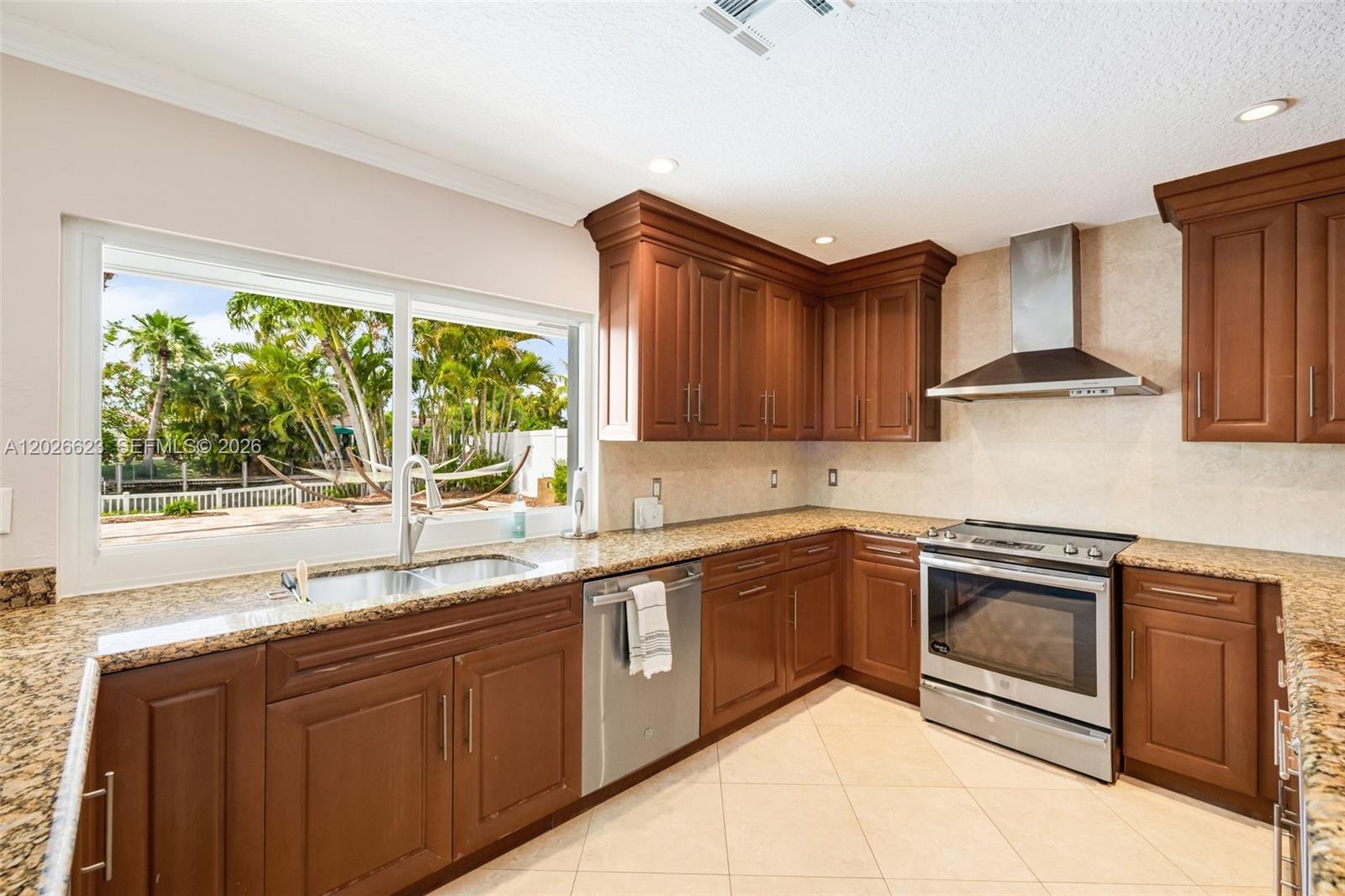 620 SE 11th St Pompano Beach, FL 33060
