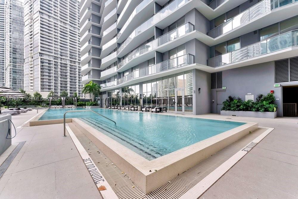 77 SE 5th #1711 Miami, FL 33131