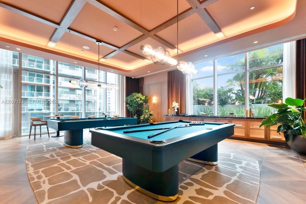 77 SE 5th #1711 Miami, FL 33131