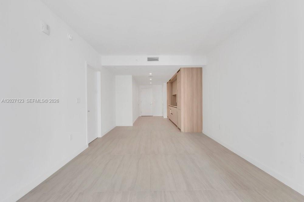 77 SE 5th #1711 Miami, FL 33131