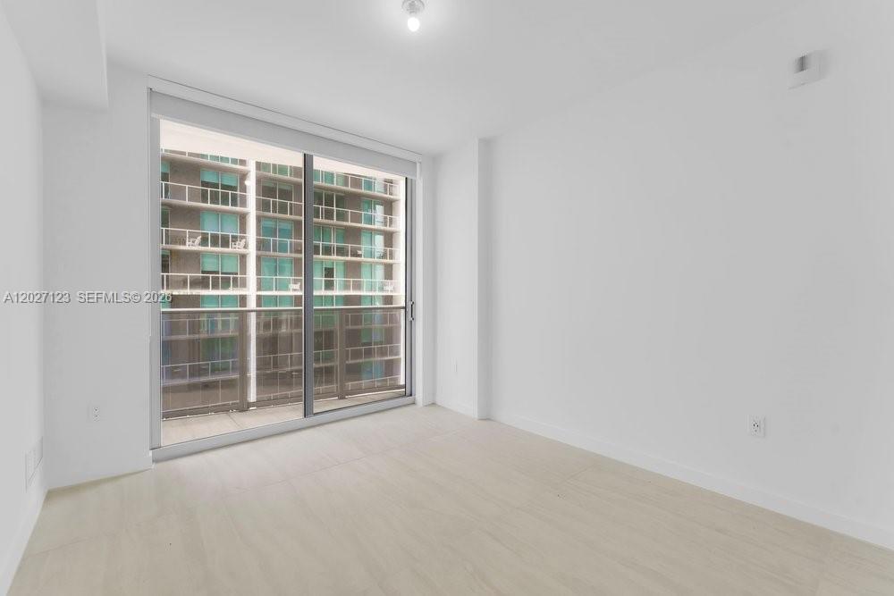 77 SE 5th #1711 Miami, FL 33131