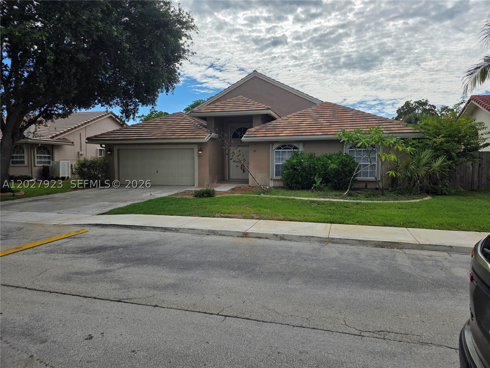 701 SW 93rd Ave