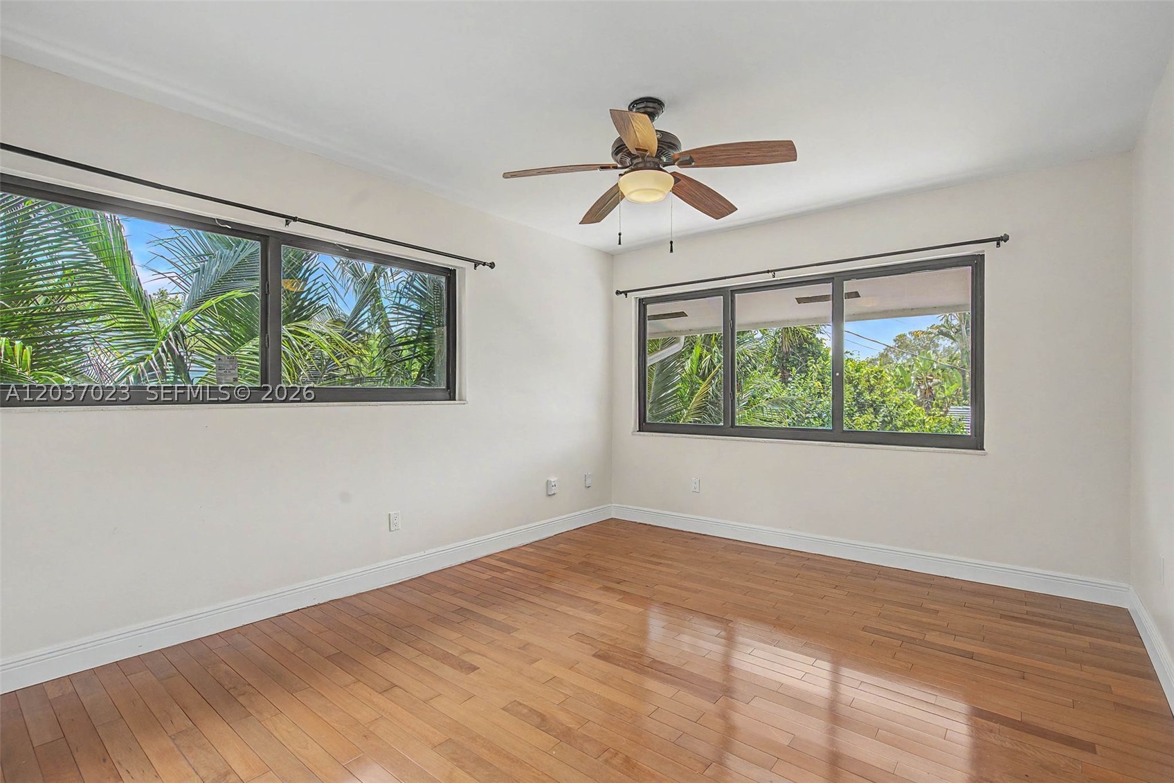 4950 San Amaro Dr Coral Gables, FL 33146