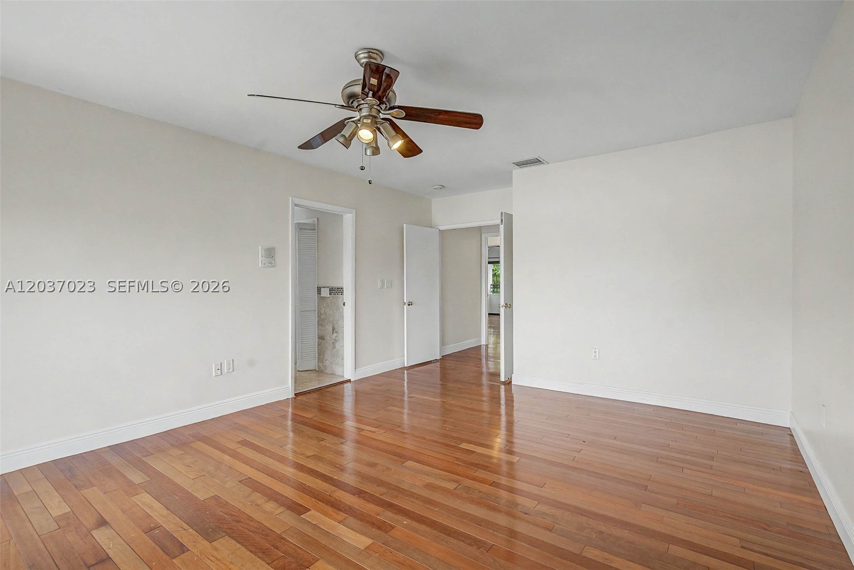 4950 San Amaro Dr Coral Gables, FL 33146
