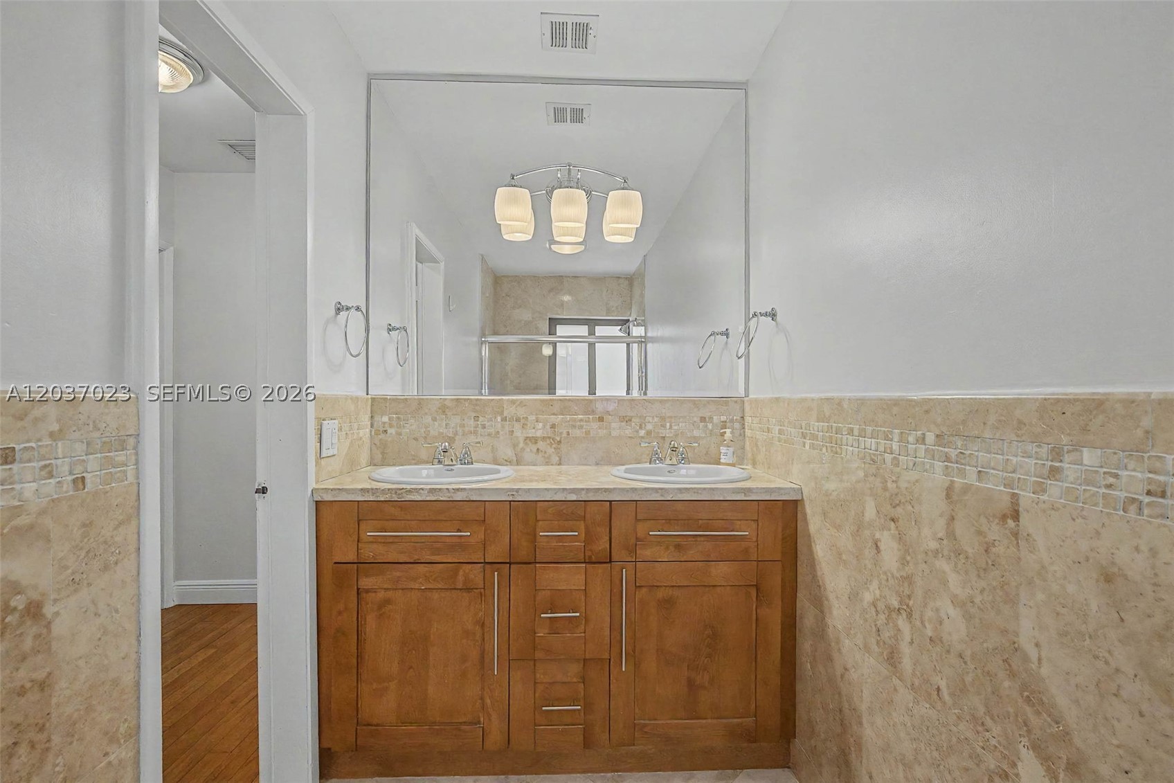 4950 San Amaro Dr Coral Gables, FL 33146