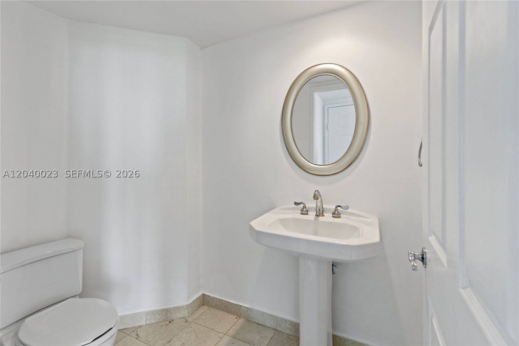 3370 Hidden Bay Dr #602 Aventura, FL 33180