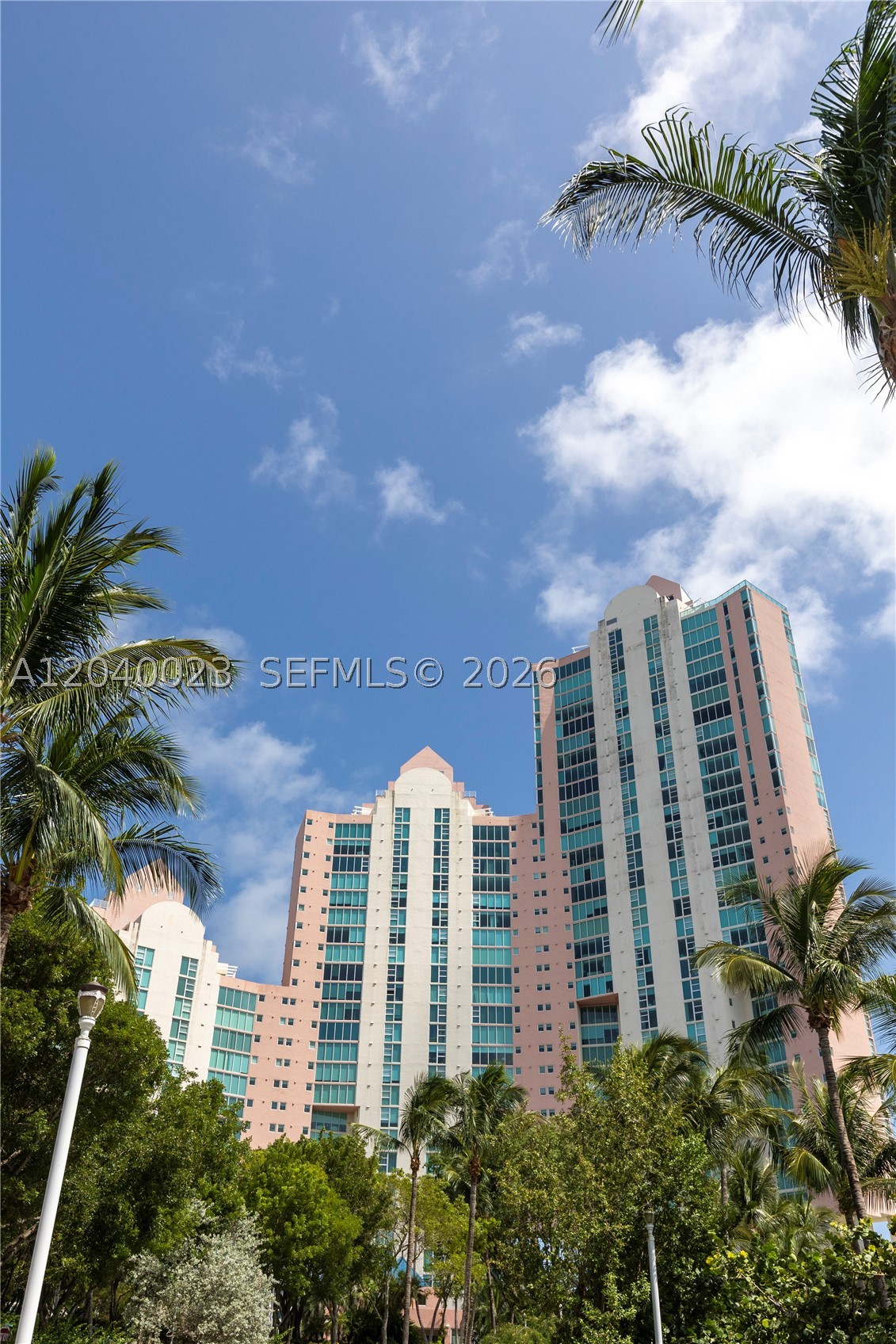 3370 Hidden Bay Dr #602 Aventura, FL 33180