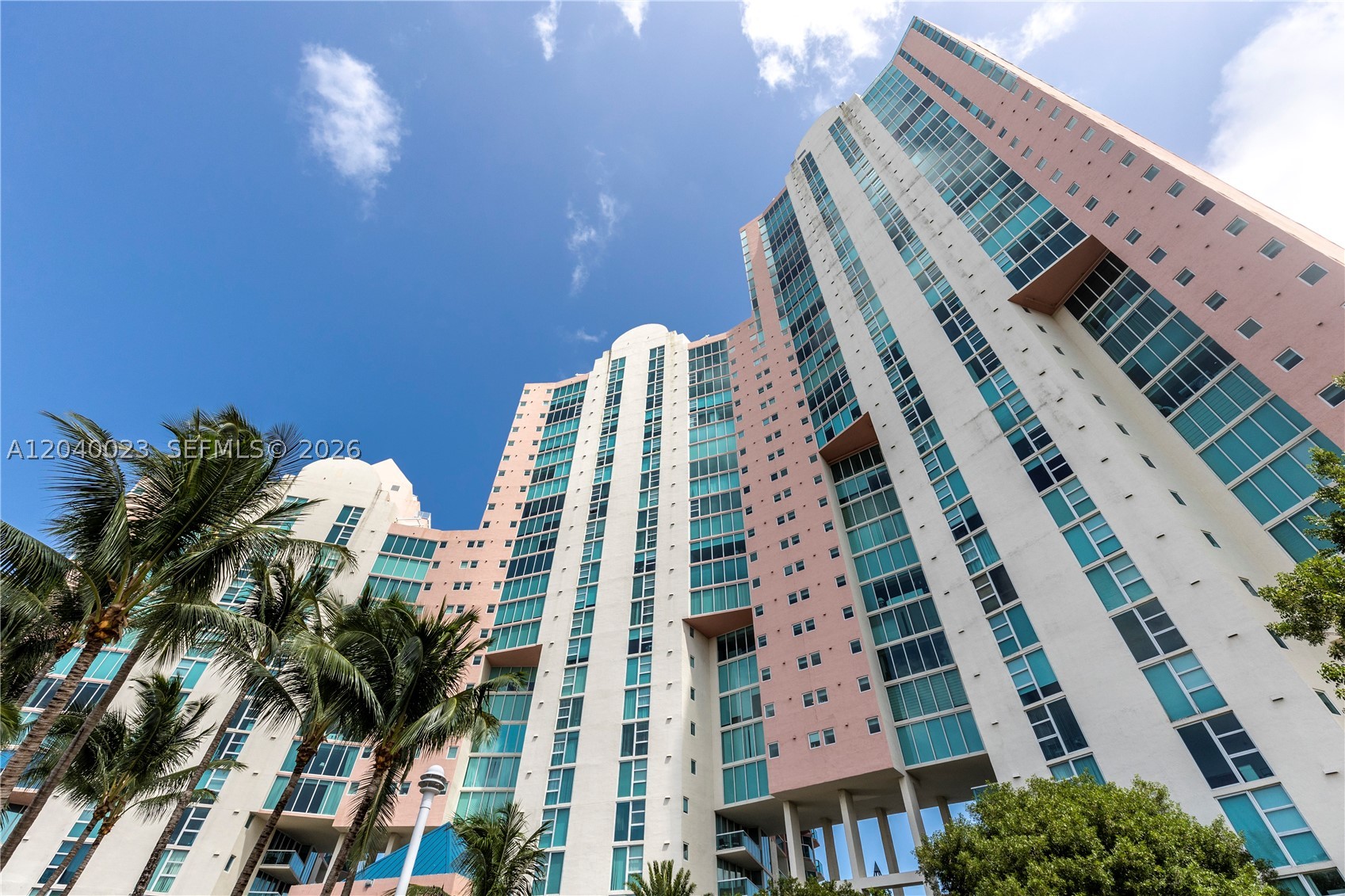 3370 Hidden Bay Dr #602 Aventura, FL 33180