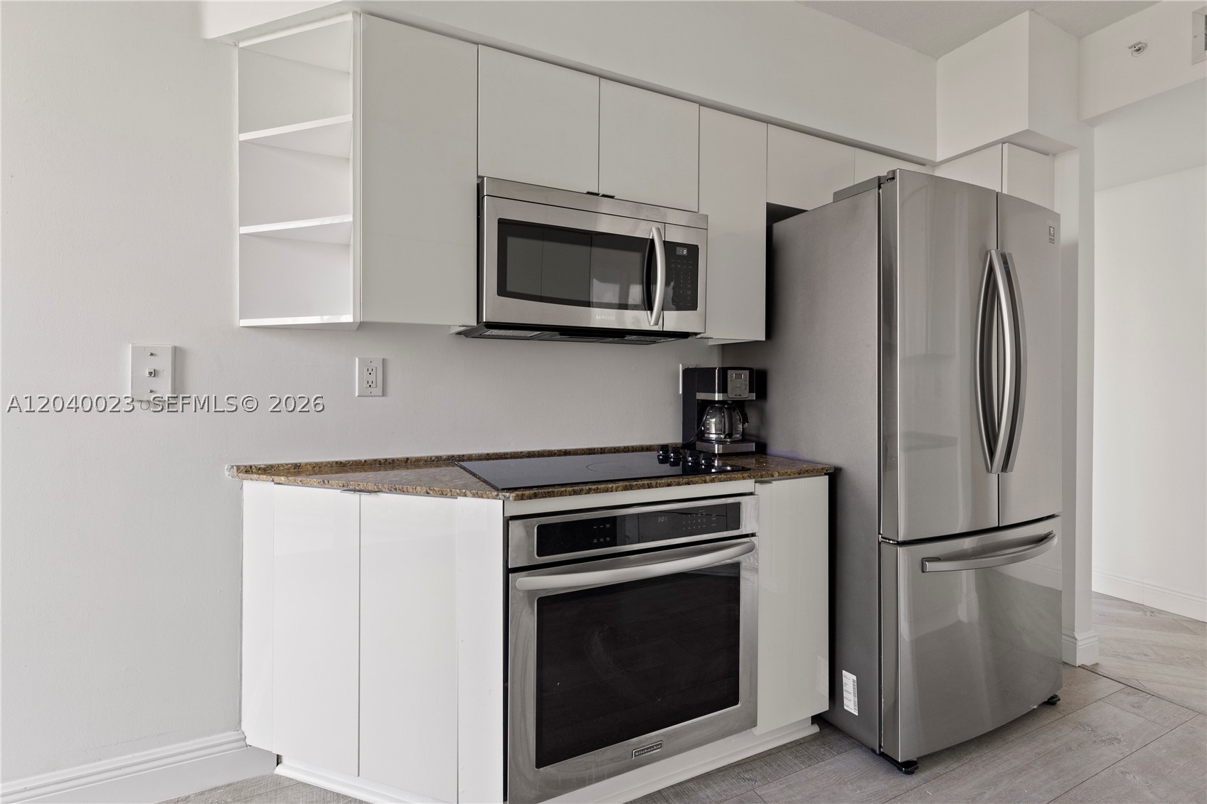 3370 Hidden Bay Dr #602 Aventura, FL 33180