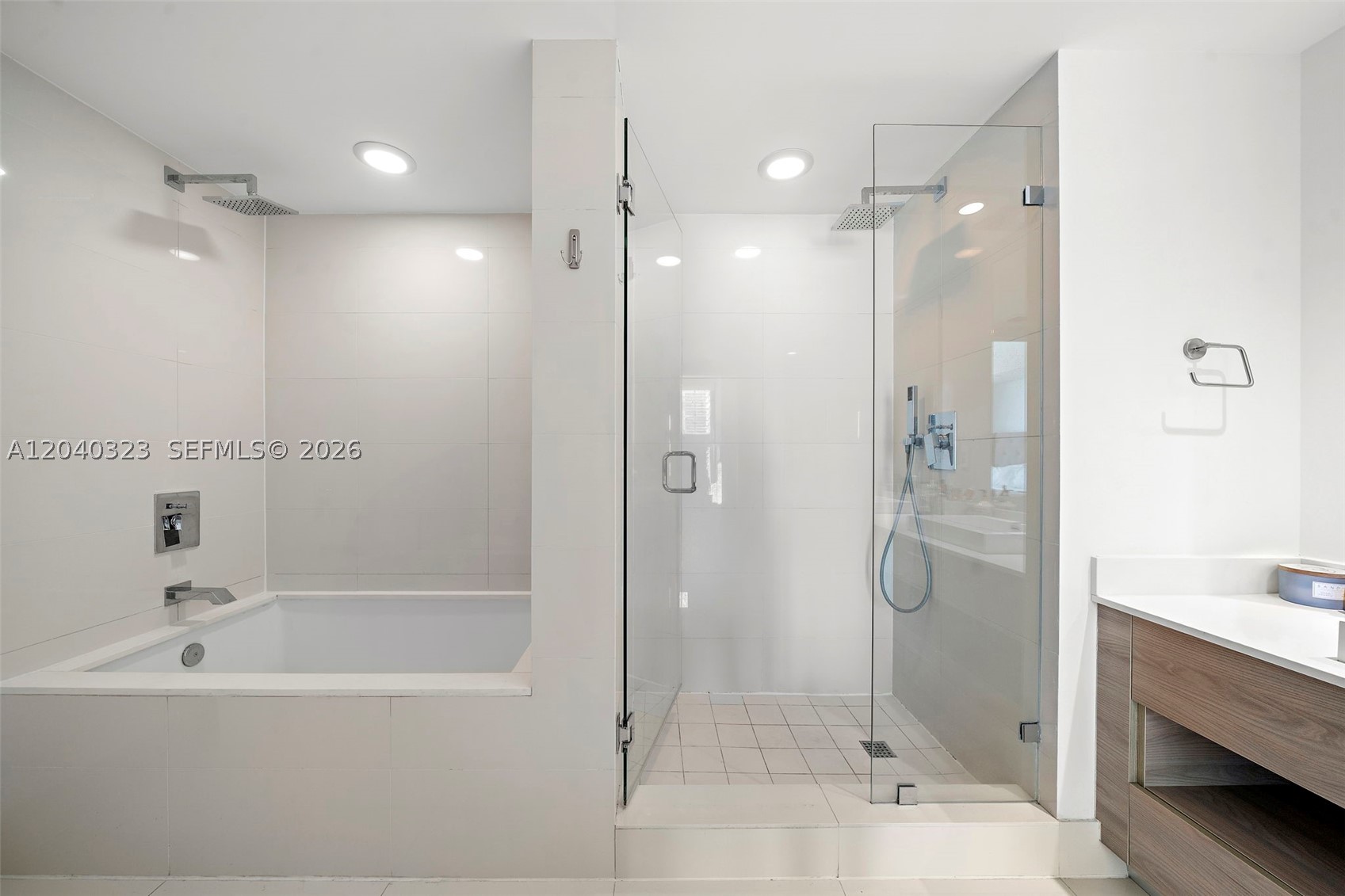 1300 S Miami Ave #2110 Miami, FL 33130
