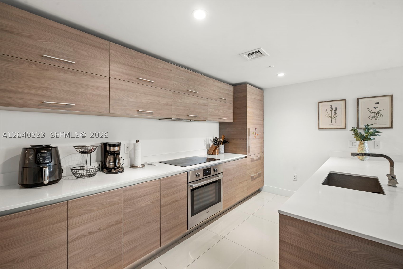 1300 S Miami Ave #2110 Miami, FL 33130