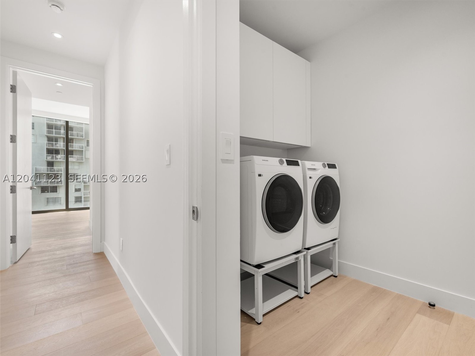 175 SE 25th Rd #502 Miami, FL 33129