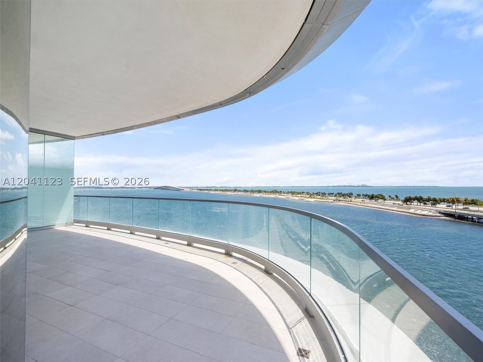 175 SE 25th Rd #502 Miami, FL 33129