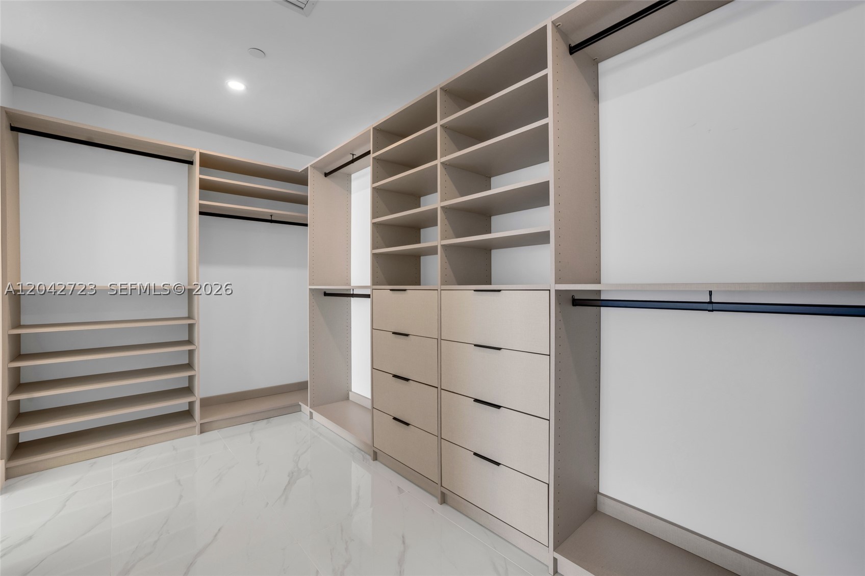 700 NE 24th St #4702 Miami, FL 33137