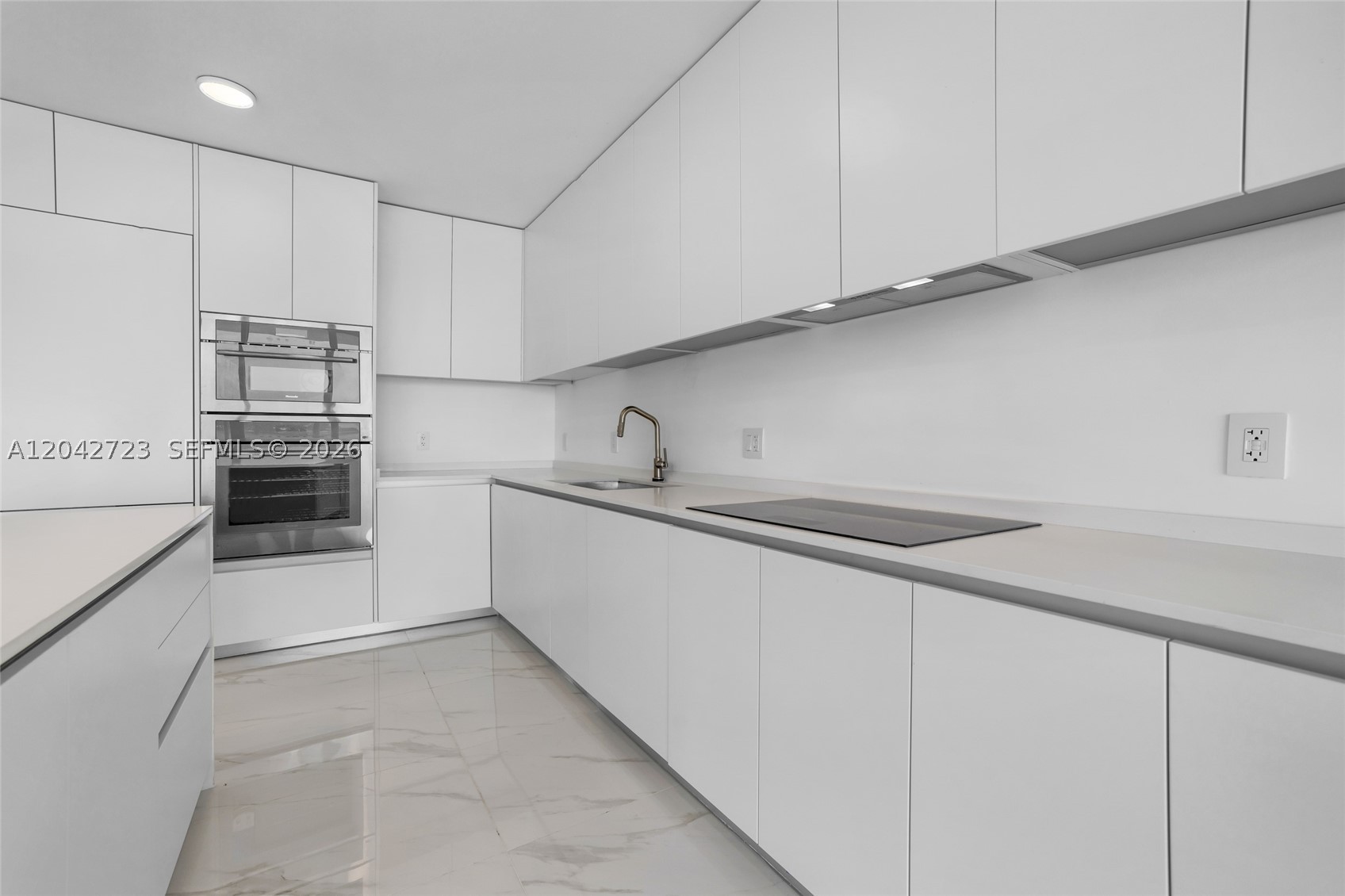 700 NE 24th St #4702 Miami, FL 33137