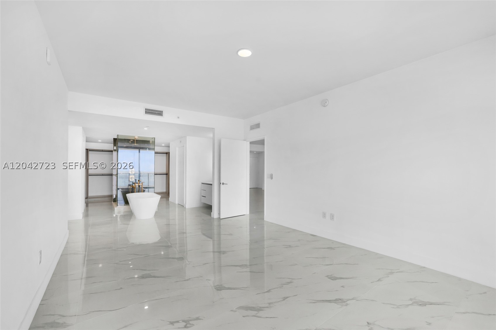 700 NE 24th St #4702 Miami, FL 33137