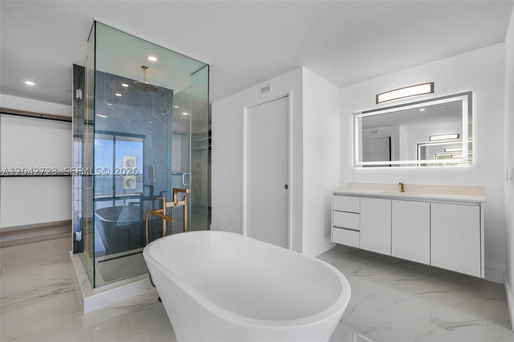 700 NE 24th St #4702 Miami, FL 33137