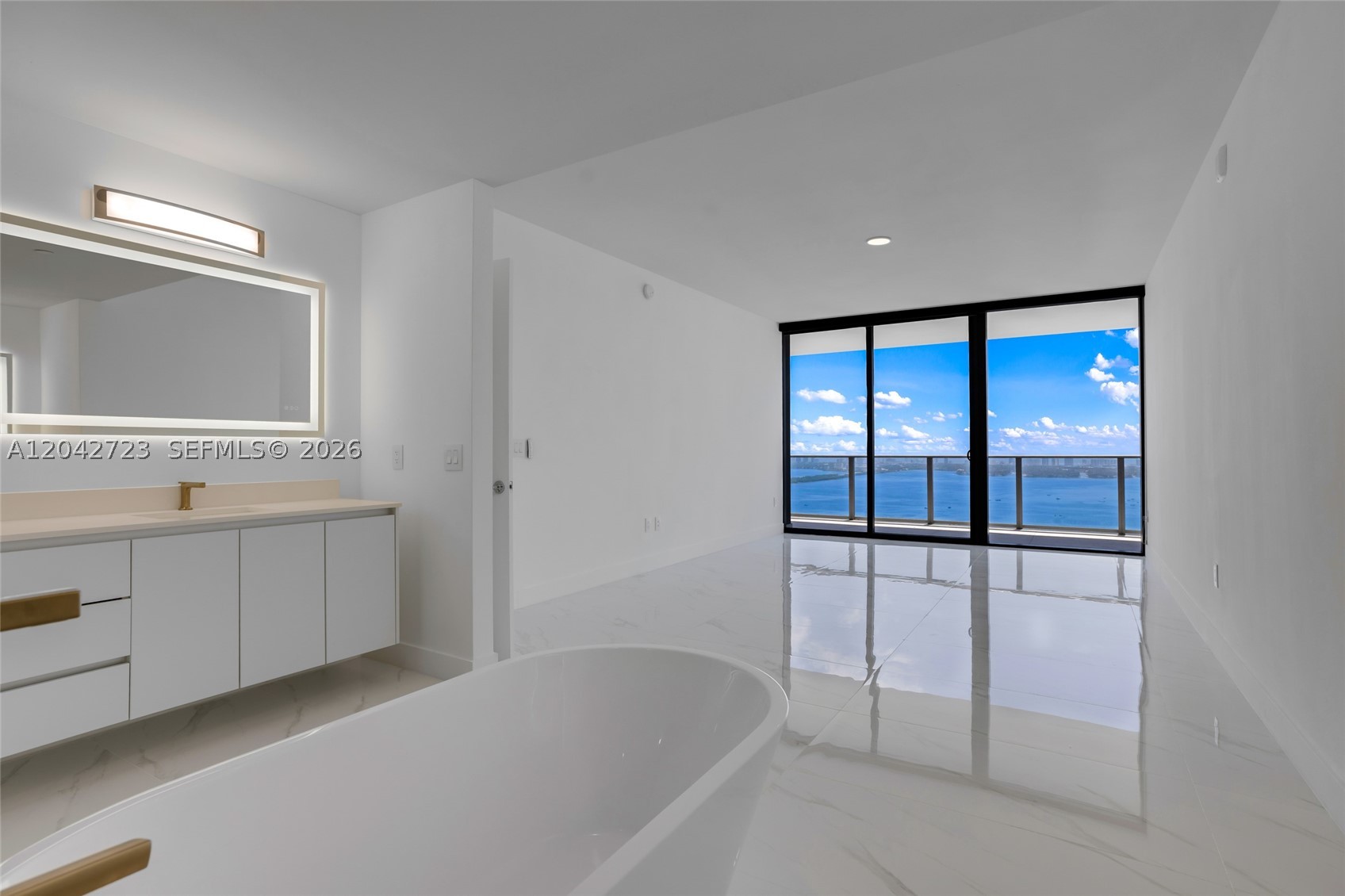700 NE 24th St #4702 Miami, FL 33137