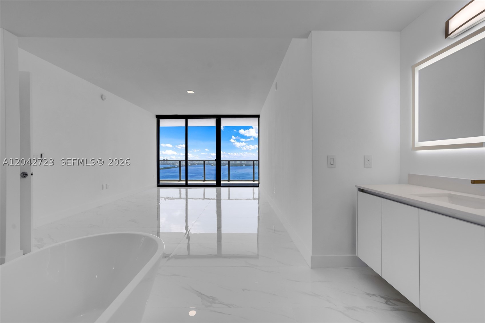 700 NE 24th St #4702 Miami, FL 33137
