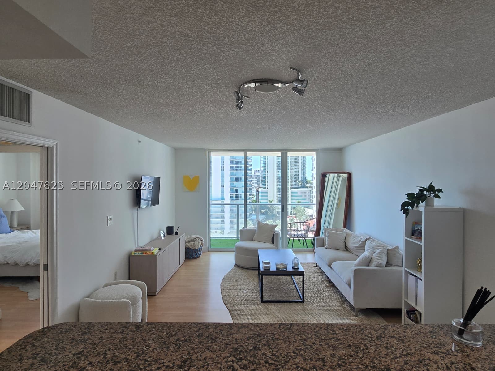 image The Mark on Brickell1